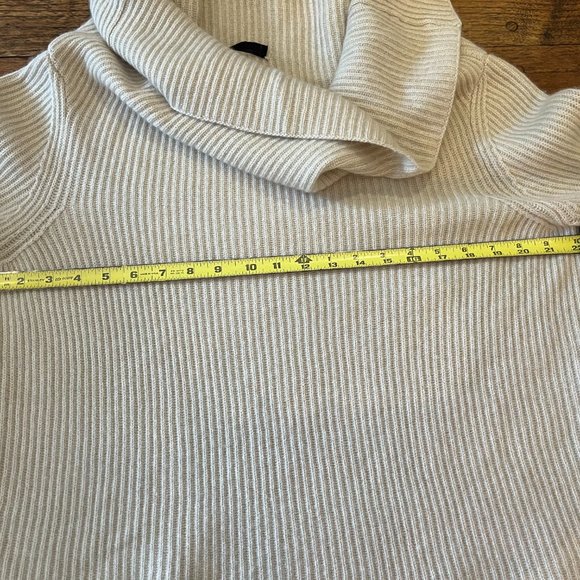 **SOLD** The Row Agnetta Off-The-Shoulder Cashmere - Picture 10 of 12